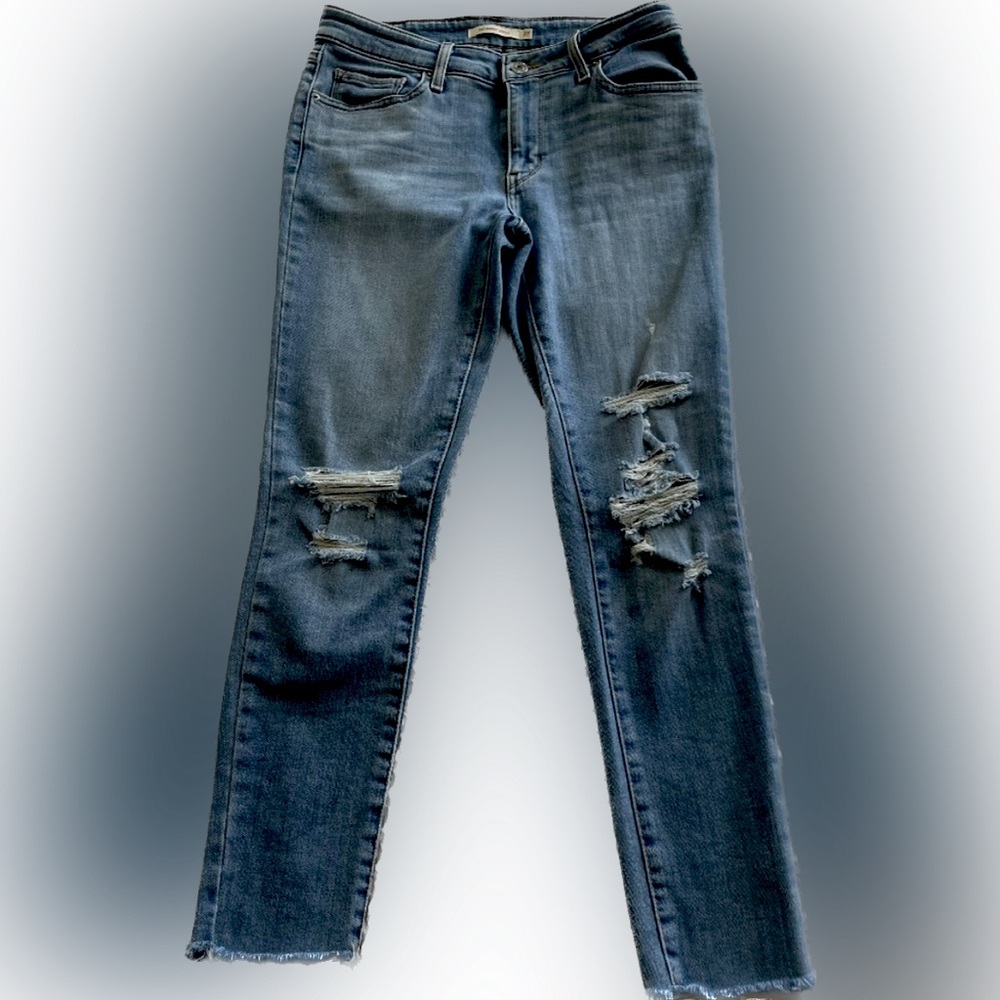Levi’s 711 Skinny Ankle Jeans size 27
